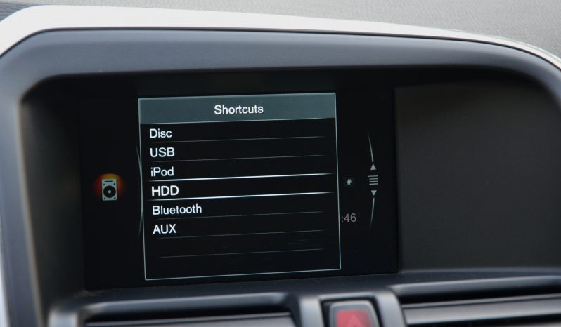 Tikko ievests. 2016 gada Modelis Volvo XC 60 Summum Xenium 2.4 Dīzelis Awd (4×4) Pilnpiedziņa ar automātisko ātrumkārbu. full