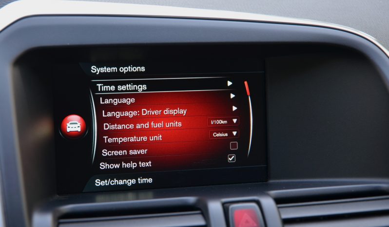 Tikko ievests. 2016 gada Modelis Volvo XC 60 Summum Xenium 2.4 Dīzelis Awd (4×4) Pilnpiedziņa ar automātisko ātrumkārbu. full