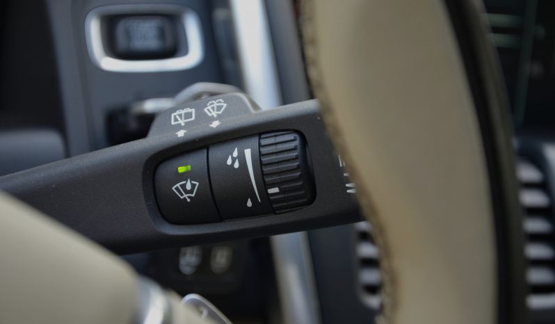 Tikko ievests. 2016 gada Modelis Volvo XC 60 Summum Xenium 2.4 Dīzelis Awd (4×4) Pilnpiedziņa ar automātisko ātrumkārbu. full