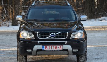Tikko ievests. Volvo Xc90 Summum 2.4D5 (147Kw-200 Z/s) Dīzelis 7-Vietas Awd (4×4) ar automātisko ātrumkārbu. Krāsa-Ember Black Metallic . full