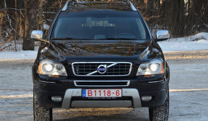Tikko ievests. Volvo Xc90 Summum 2.4D5 (147Kw-200 Z/s) Dīzelis 7-Vietas Awd (4×4) ar automātisko ātrumkārbu. Krāsa-Ember Black Metallic . full