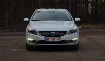 Tikko ievests 2016. Gada modelis. Volvo. V60 Plug-In Hybrid Summum. 2.4D6 (162kw -220z/s diesel + 50Kw-68z/s Electro= 288z/s) Awd pilnpiedziņa. full