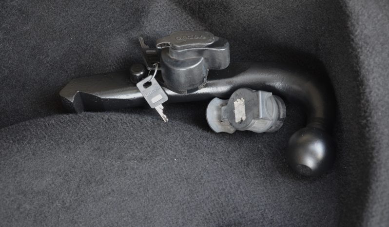 Tikko ievests. 2016 gada Modelis Volvo XC 60 Summum Xenium 2.4 Dīzelis Awd (4×4) Pilnpiedziņa ar automātisko ātrumkārbu. full