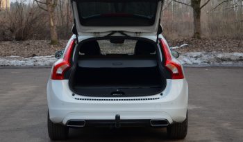 Tikko ievests 2016. Gada modelis. Volvo. V60 Plug-In Hybrid Summum. 2.4D6 (162kw -220z/s diesel + 50Kw-68z/s Electro= 288z/s) Awd pilnpiedziņa. full