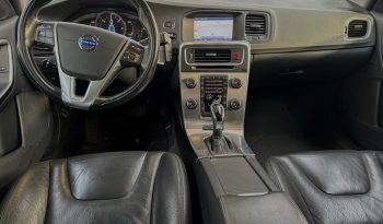 Drīzumā- Volvo. V60 Plug-In Hybrid Summum. 2.4D6 (158kw -215z/s diesel + 50Kw-68z/s Electro= 283z/s) Awd pilnpiedziņa. full