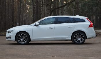 Tikko ievests 2016. Gada modelis. Volvo. V60 Plug-In Hybrid Summum. 2.4D6 (162kw -220z/s diesel + 50Kw-68z/s Electro= 288z/s) Awd pilnpiedziņa. full