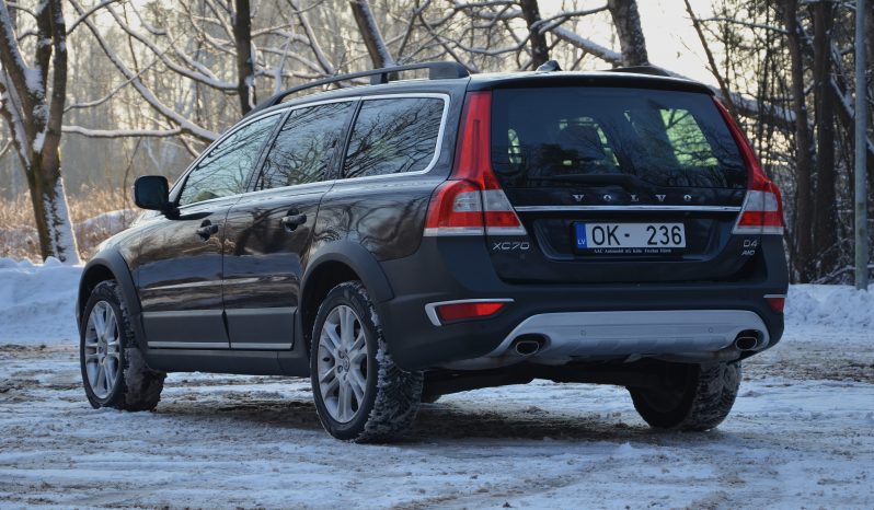 Tikko ievests-Volvo XC 70 Summum 2.4 Dīzelis 4×4 Awd . Ar automātisko ātrumkārbu. full