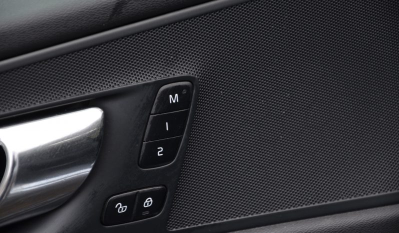 Tikko Ievests. Volvo Xc60 Inscription T8 Plug-in Hybrid Polestar Engineered. 2.0 Benzīns/elektrība. Pilnpiedziņa 4×4 Awd . full