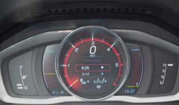 Tikko ievests. 2014. Gada modelis. Volvo. V60 Plug-In Hybrid Summum. 2.4D6 (158kw -215z/s diesel + 50Kw-68z/s Electro= 283z/s) Awd pilnpiedziņa. Krāsa Baltā pērle. full