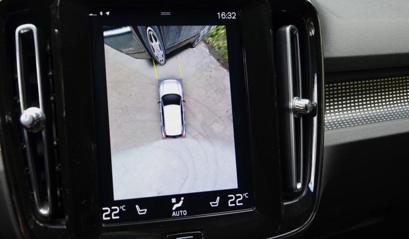Tikko ievests. Volvo Xc40 R Design 4×4 Awd. 2.0 D4 (140 kw-190 z/s) Dīzelis. ar Automātisko ātrumkārbu. full