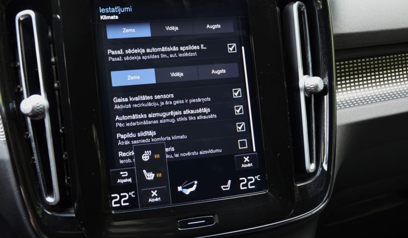 Tikko ievests. Volvo Xc40 R Design 4×4 Awd. 2.0 D4 (140 kw-190 z/s) Dīzelis. ar Automātisko ātrumkārbu. full