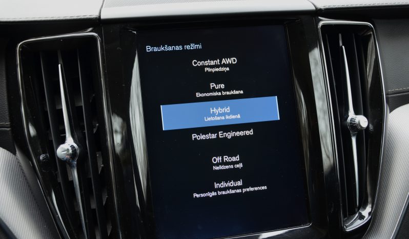 Tikko Ievests. Volvo Xc60 Inscription T8 Plug-in Hybrid Polestar Engineered. 2.0 Benzīns/elektrība. Pilnpiedziņa 4×4 Awd . full