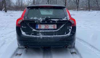 Drīzumā- Volvo. V60 4×4 AWD  Summum. 2.4D5 (158kw -215z/s) Dīzelis ar automatisko ātrumkārbu.   full