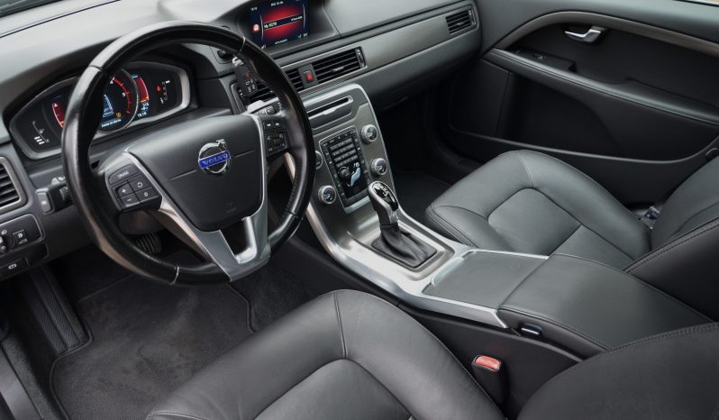 Tikko ievests-Volvo XC 70 Summum 2.4 Dīzelis 4×4 Awd . Ar automātisko ātrumkārbu. full