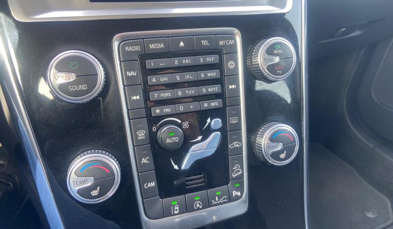 DRĪZUMĀ- Volvo XC 60 Summum  2.4D5 (158KW-215z/s)  Dīzelis Awd (4×4) Pilnpiedziņa ar automātisko ātrumkārbu. full