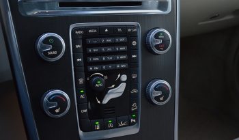 Tikko ievests. 2016 gada Modelis Volvo XC 60 Summum Xenium 2.4 Dīzelis Awd (4×4) Pilnpiedziņa ar automātisko ātrumkārbu. full