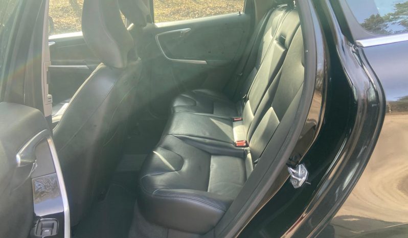 DRĪZUMĀ- Volvo XC 60 Summum  2.4D5 (158KW-215z/s)  Dīzelis Awd (4×4) Pilnpiedziņa ar automātisko ātrumkārbu. full