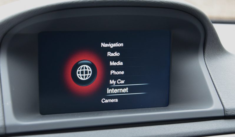 Tikko ievests-Volvo XC 70 Summum 2.4 Dīzelis 4×4 Awd . Ar automātisko ātrumkārbu. full