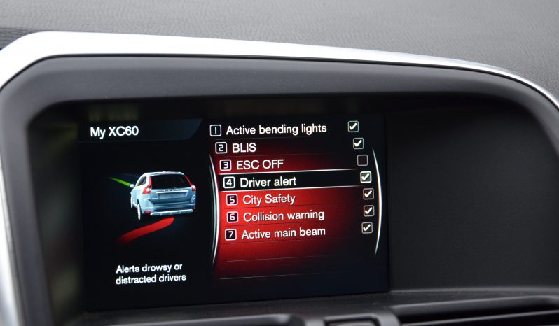 Tikko ievests. 2016 gada Modelis Volvo XC 60 Summum Xenium 2.4 Dīzelis Awd (4×4) Pilnpiedziņa ar automātisko ātrumkārbu. full