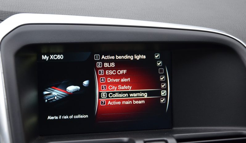 Tikko ievests. 2016 gada Modelis Volvo XC 60 Summum Xenium 2.4 Dīzelis Awd (4×4) Pilnpiedziņa ar automātisko ātrumkārbu. full