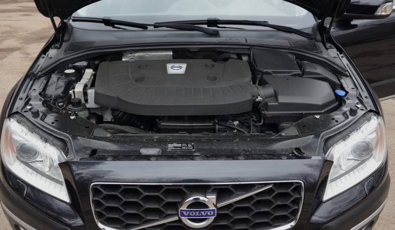 Tikko ievests-Volvo XC 70 Summum 2.4 Dīzelis 4×4 Awd . Ar automātisko ātrumkārbu. full