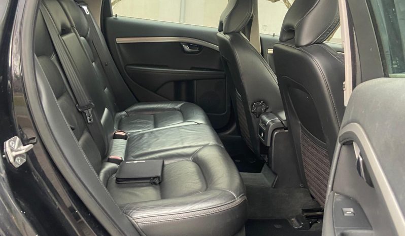 DRĪZUMĀ-Volvo XC 70 Summum 2.4D5(158kw-215z/s) Dīzelis Awd (4×4) Pilnpiedziņa ar automātisko ātrumkārbu. full