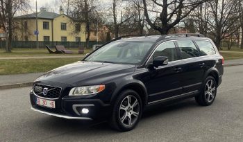 DRĪZUMĀ-Volvo XC 70 Summum 2.4D5(158kw-215z/s) Dīzelis Awd (4×4) Pilnpiedziņa ar automātisko ātrumkārbu. full