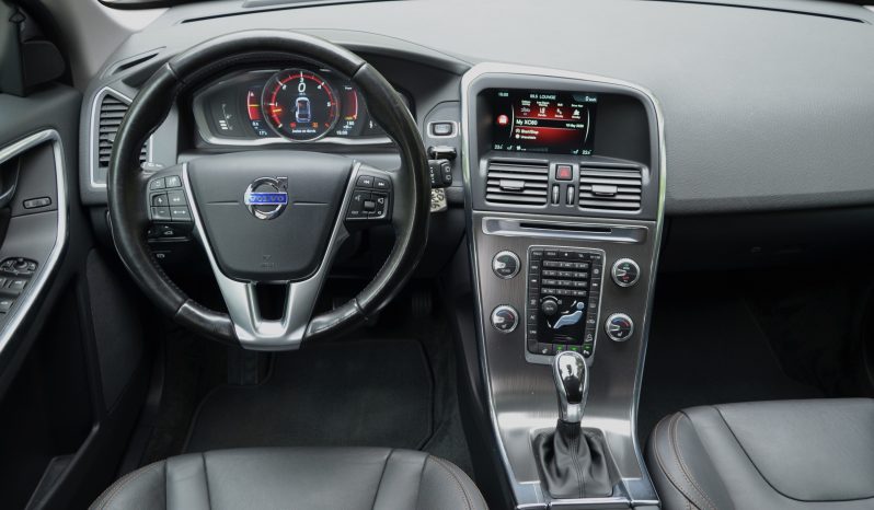 Tikko ievests. Volvo XC 60 Summum  2.4 D5 (158KW-215z/s)  Dīzelis Awd (4×4) Pilnpiedziņa ar automātisko ātrumkārbu. full