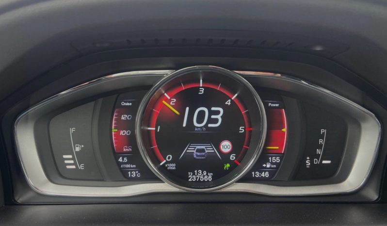 Tikko ievests. Volvo XC 60 Summum  2.4 D5 (158KW-215z/s)  Dīzelis Awd (4×4) Pilnpiedziņa ar automātisko ātrumkārbu. full