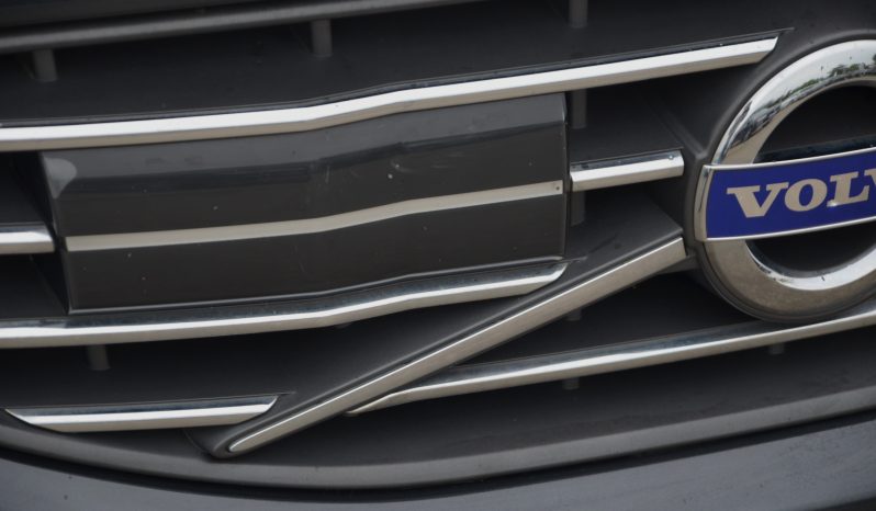Tikko ievests. Volvo XC 60 Summum  2.4 D5 (158KW-215z/s)  Dīzelis Awd (4×4) Pilnpiedziņa ar automātisko ātrumkārbu. full