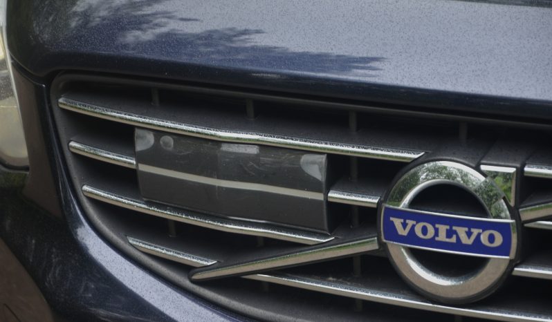 Tikko ievests. 2016 gada Modelis Volvo XC 60 Summum Xenium 2.4 Dīzelis Awd (4×4) Pilnpiedziņa ar automātisko ātrumkārbu. full
