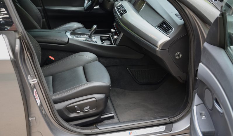 DRĪZUMĀ-BMW 5-SERIE GRAN TURISMO 530xd High Executive, M Sport, mei-16, 181.794 km full
