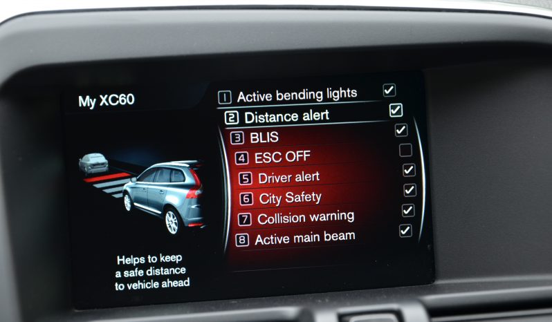 Tikko ievests. Volvo XC 60 Summum  2.4 D5 (158KW-215z/s)  Dīzelis Awd (4×4) Pilnpiedziņa ar automātisko ātrumkārbu. full