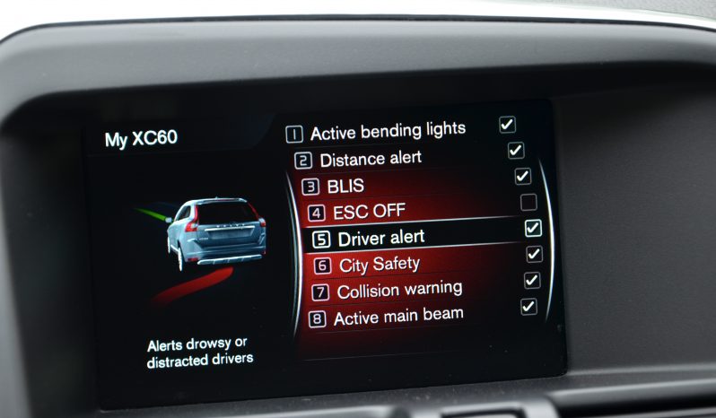 Tikko ievests. Volvo XC 60 Summum  2.4 D5 (158KW-215z/s)  Dīzelis Awd (4×4) Pilnpiedziņa ar automātisko ātrumkārbu. full