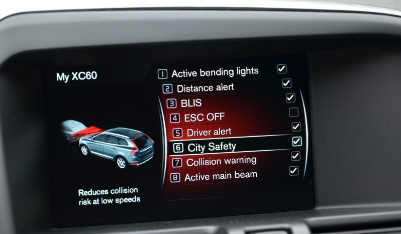 Tikko ievests. Volvo XC 60 Summum  2.4 D5 (158KW-215z/s)  Dīzelis Awd (4×4) Pilnpiedziņa ar automātisko ātrumkārbu. full