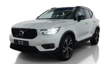 Drīzumā-Volvo XC40 “R Design”  4×4 AWD full