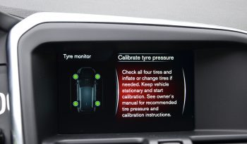 Tikko ievests. Volvo XC 60 Summum  2.4 D5 (158KW-215z/s)  Dīzelis Awd (4×4) Pilnpiedziņa ar automātisko ātrumkārbu. full