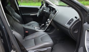 Tikko ievests. Volvo XC 60 Summum  2.4 D5 (158KW-215z/s)  Dīzelis Awd (4×4) Pilnpiedziņa ar automātisko ātrumkārbu. full