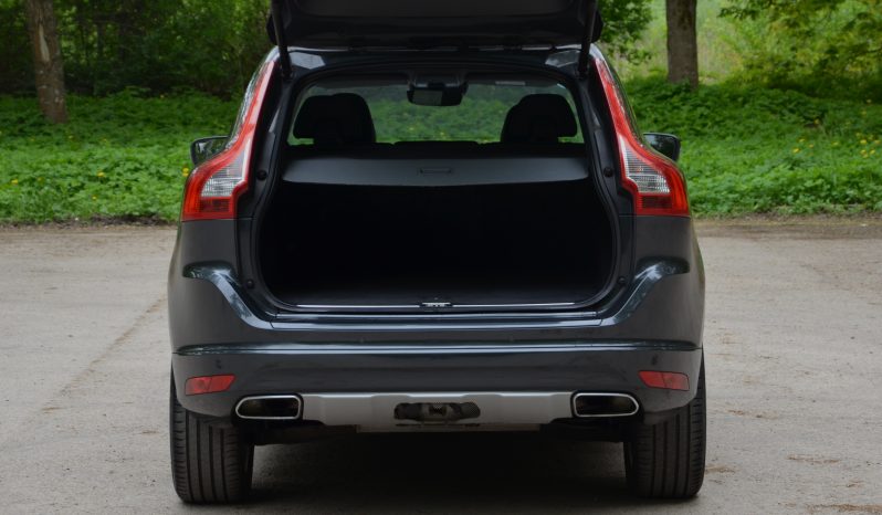 Tikko ievests. Volvo XC 60 Summum  2.4 D5 (158KW-215z/s)  Dīzelis Awd (4×4) Pilnpiedziņa ar automātisko ātrumkārbu. full