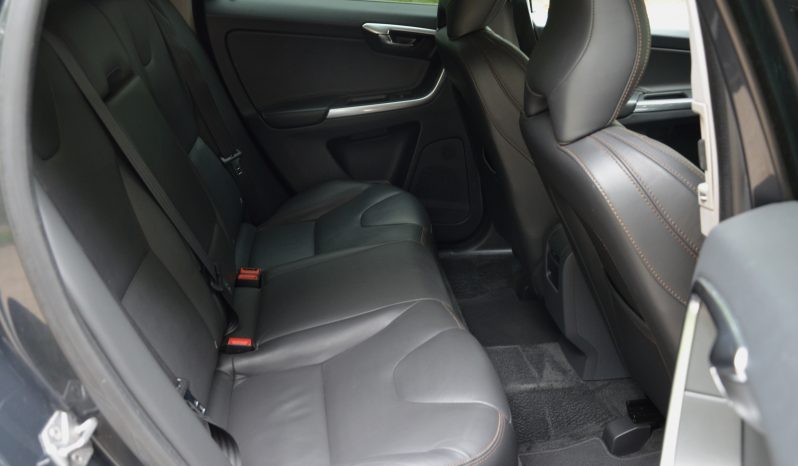 Tikko ievests. Volvo XC 60 Summum  2.4 D5 (158KW-215z/s)  Dīzelis Awd (4×4) Pilnpiedziņa ar automātisko ātrumkārbu. full