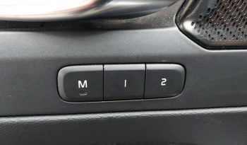 Drīzumā-Volvo XC40 “R Design”  4×4 AWD full