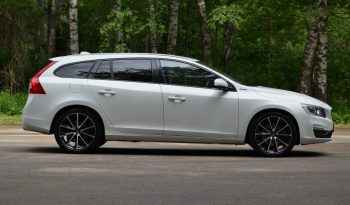 Tikko ievests 2016. Gada modelis. Volvo. V60 Plug-In Hybrid Summum. 2.4D5 Dīzelis+ Elektrība. 4×4 Awd Pilnpiedziņa. full