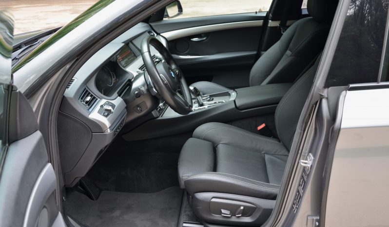 Tikko ievests. Bmw 5-serie Ggran Turismo M-Sportpaket 530xd 3.0D(190 kw-258 z/s) Dīzelis ar Automātisko ātrumkārbu. full