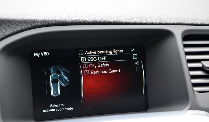 Tikko ievests 2016. Gada modelis. Volvo. V60 Plug-In Hybrid Summum. 2.4D5 Dīzelis+ Elektrība. 4×4 Awd Pilnpiedziņa. full