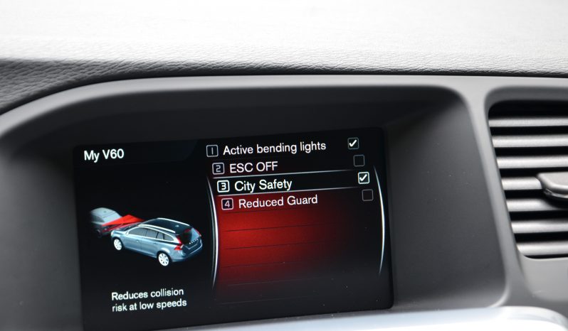 Tikko ievests 2016. Gada modelis. Volvo. V60 Plug-In Hybrid Summum. 2.4D5 Dīzelis+ Elektrība. 4×4 Awd Pilnpiedziņa. full