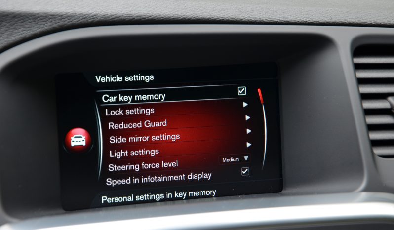 Tikko ievests 2016. Gada modelis. Volvo. V60 Plug-In Hybrid Summum. 2.4D5 Dīzelis+ Elektrība. 4×4 Awd Pilnpiedziņa. full