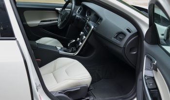 Tikko ievests 2016. Gada modelis. Volvo. V60 Plug-In Hybrid Summum. 2.4D5 Dīzelis+ Elektrība. 4×4 Awd Pilnpiedziņa. full