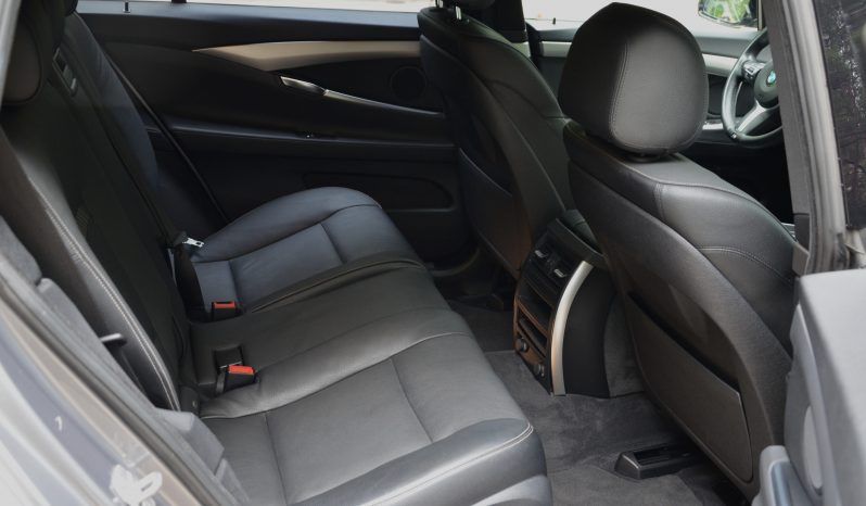 Tikko ievests. Bmw 5-serie Ggran Turismo M-Sportpaket 530xd 3.0D(190 kw-258 z/s) Dīzelis ar Automātisko ātrumkārbu. full