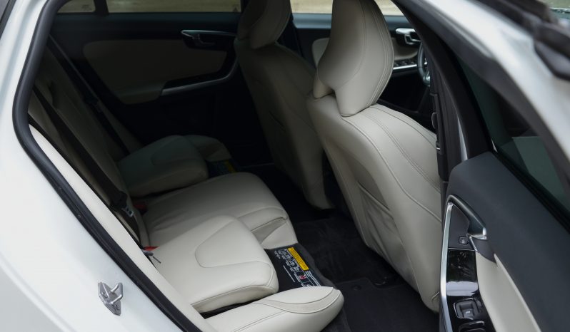 Tikko ievests 2016. Gada modelis. Volvo. V60 Plug-In Hybrid Summum. 2.4D5 Dīzelis+ Elektrība. 4×4 Awd Pilnpiedziņa. full