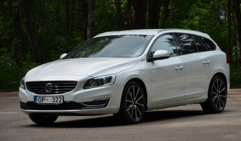 Tikko ievests 2016. Gada modelis. Volvo. V60 Plug-In Hybrid Summum. 2.4D5 Dīzelis+ Elektrība. 4×4 Awd Pilnpiedziņa. full